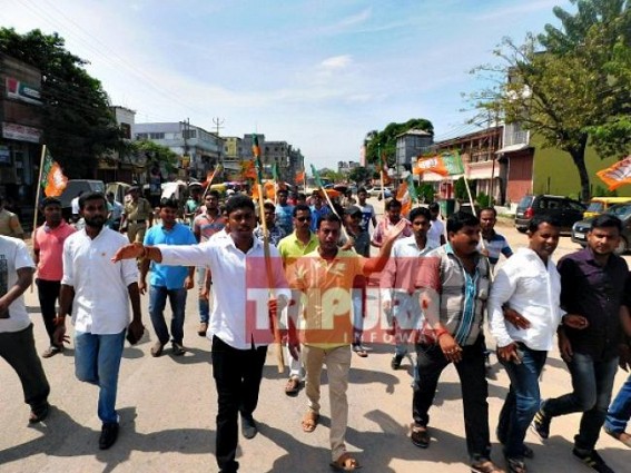 5 days of Internet Suspension in last 15 days irks resentment among common people : BJP held protest rally 
